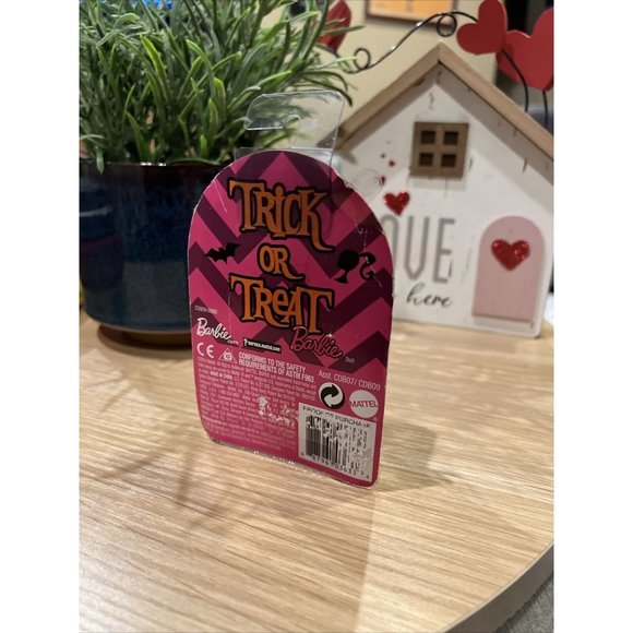 Target Exclusive Halloween Mini Figure 4 Inch Trick or Treat Cat Barbie Doll - Picture 4 of 10